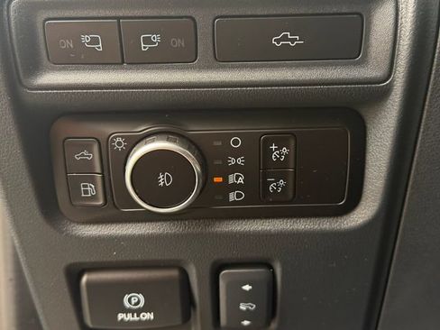 Used 2023 Ford F150 Platinum w/ Equipment Group 701A High AWD/4WD image 19
