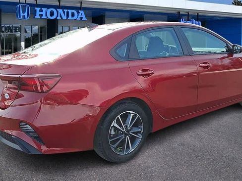 Used 2023 Kia Forte LXS image 8