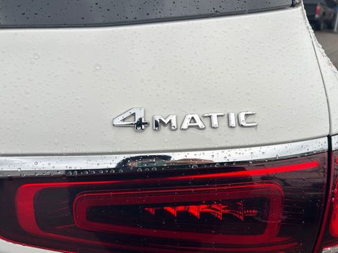 Used 2021 Mercedes-Benz GLS 450 4MATIC image 32