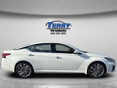 Used 2024 Nissan Altima 2.5 SL