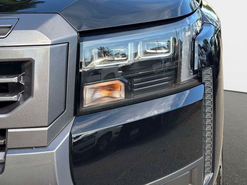 New 2026 Nissan Frontier SV w/ SV Convenience Package image 10