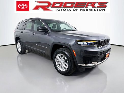 Used 2024 Jeep Grand Cherokee L Laredo image 1
