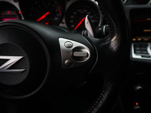 Used 2017 Nissan 370Z Touring image 21