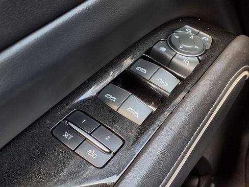 Used 2024 Cadillac Escalade ESV Sport RWD image 26