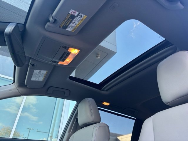 Used 2019 Toyota Highlander XLE AWD/4WD image 22