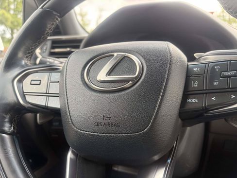 Used 2022 Lexus LX 600 4WD w/ Accessory Package (Z1) image 29