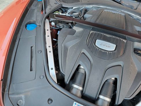 Used 2021 Porsche Panamera 4 image 55