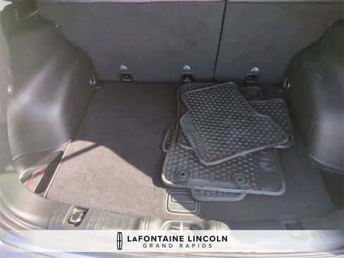 Used 2023 Jeep Compass Trailhawk image 28