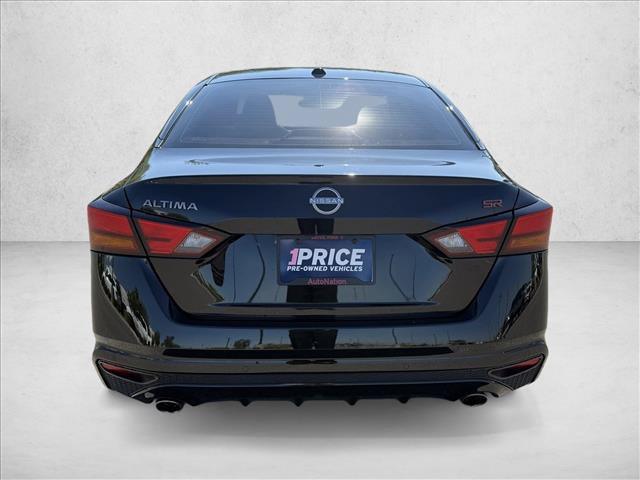 Used 2024 Nissan Altima 2.5 SR w/ SR Premium Package FWD image 6