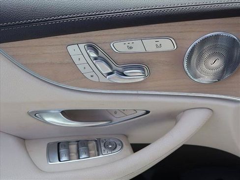 Used 2018 Mercedes-Benz E 400 4MATIC Coupe image 11