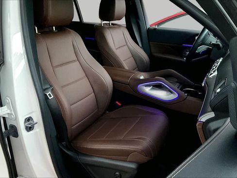 Used 2024 Mercedes-Benz GLE 350 4MATIC image 9