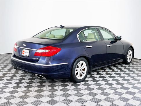 Used 2012 Hyundai Genesis 3.8 image 9
