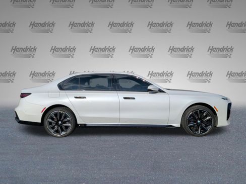 Certified 2023 BMW 760i xDrive w/ Executive Package image 6