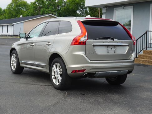 Used 2016 Volvo XC60 T5 Premier w/ Proximity Package FWD image 7