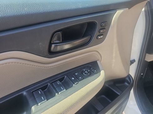 Used 2019 Honda Odyssey EX-L image 18