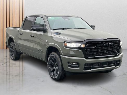 New 2026 RAM 1500 4x4 Crew Cab image 2