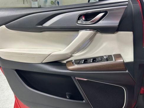 Used 2023 MAZDA CX-9 Signature image 23