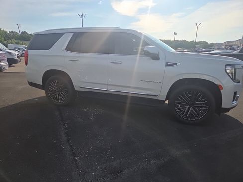 Used 2022 GMC Yukon SLT w/ SLT Premium Package RWD image 10