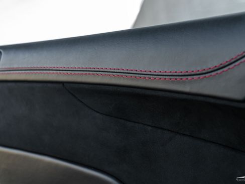 Used 2015 Aston Martin Vanquish Coupe RWD image 31