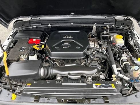 Used 2021 Jeep Wrangler Unlimited Rubicon image 30