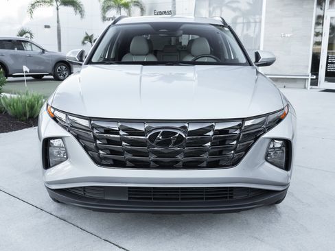 Used 2022 Hyundai Tucson SEL w/ Convenience + Premium Package FWD image 5