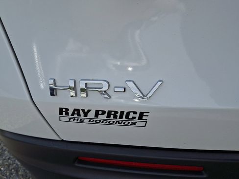 Certified 2023 Honda HR-V Sport image 29