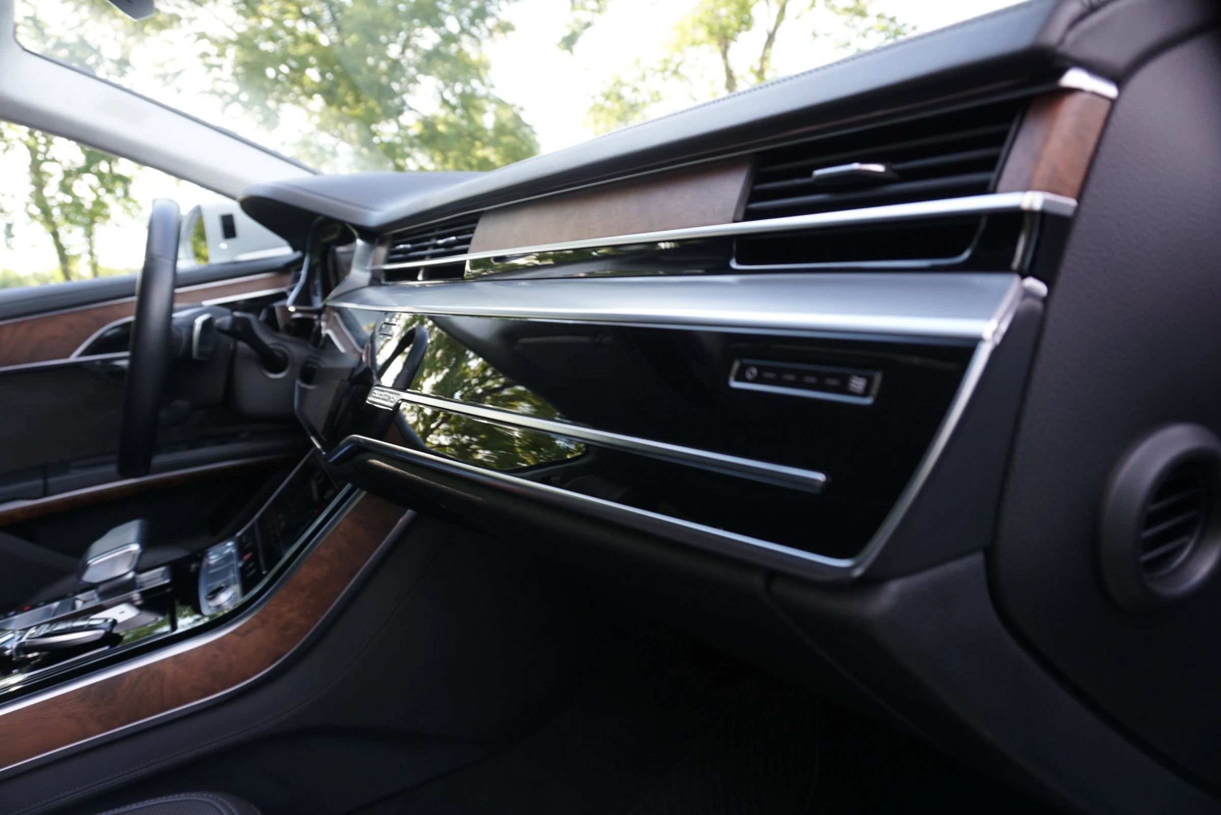 Used 2020 Audi A8 L 4.0T w/ Sport Plus Package AWD/4WD image 24