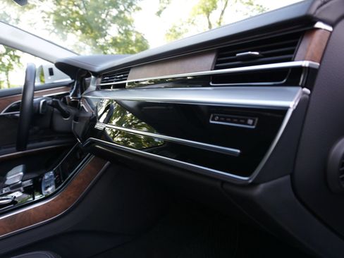 Used 2020 Audi A8 L 4.0T w/ Sport Plus Package AWD/4WD image 24