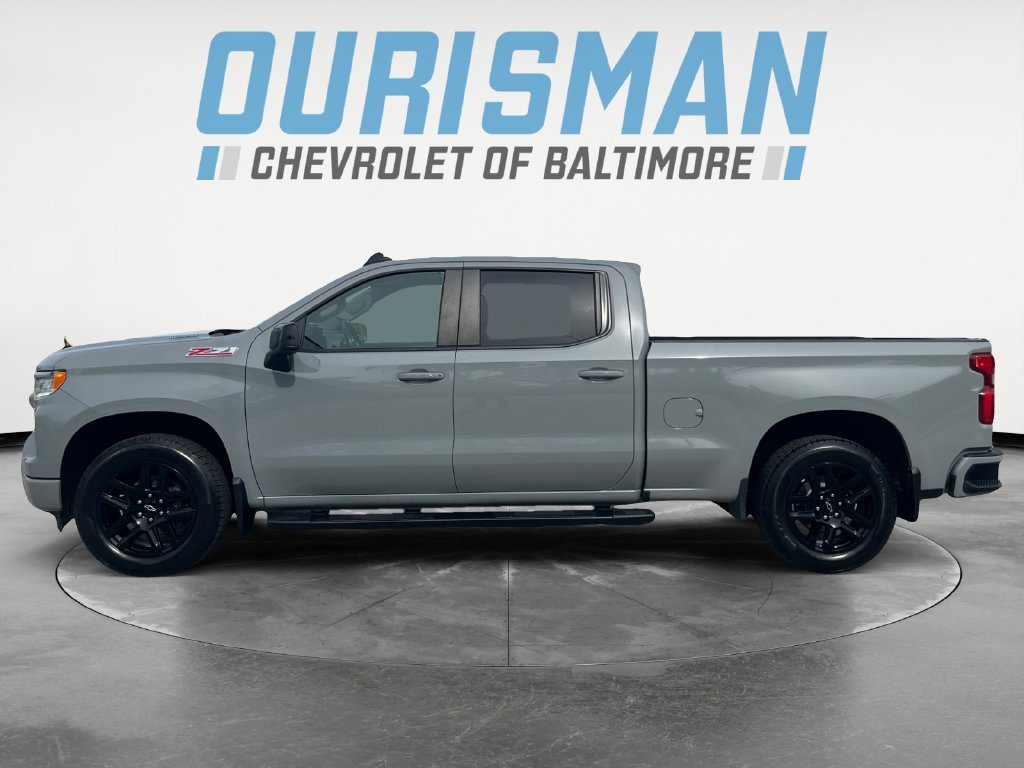 Used 2024 Chevrolet Silverado 1500 RST AWD/4WD image 3