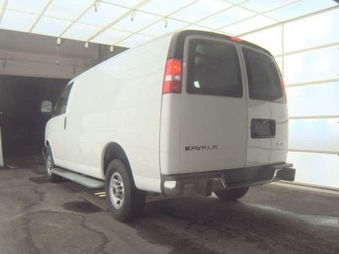 Used 2024 GMC Savana 2500 Work Van w/ Driver Convenience Package image 6