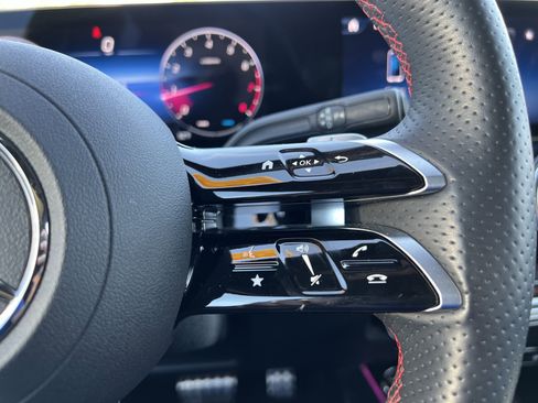 Used 2025 Mercedes-Benz GLA 250 4MATIC image 20