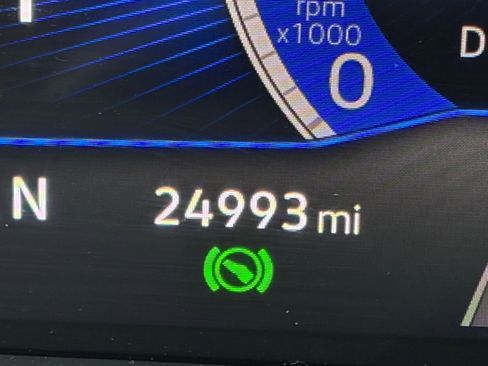 Used 2025 Volkswagen Jetta SE image 35