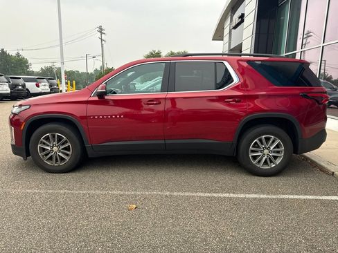 Used 2023 Chevrolet Traverse LT w/ LPO, Floor Liner Package AWD/4WD image 2