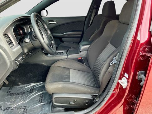 Used 2022 Dodge Charger R/T w/ Blacktop Package image 19