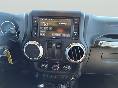 Used 2013 Jeep Wrangler Sahara w/ Dual Top Group AWD/4WD image 16