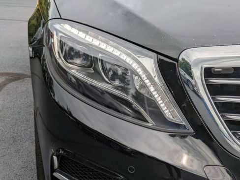 Used 2017 Mercedes-Benz S 550 Sedan image 10