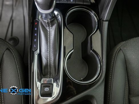 Used 2023 Buick Encore GX Preferred w/ Cold Weather Comfort Package AWD/4WD image 22