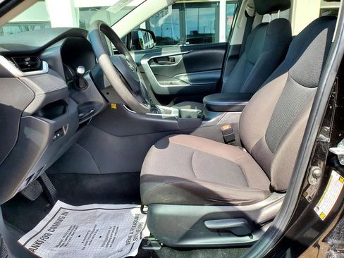Used 2023 Toyota RAV4 LE AWD/4WD image 11