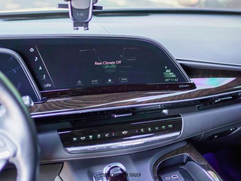 Used 2023 Cadillac Escalade ESV Sport Platinum image 72