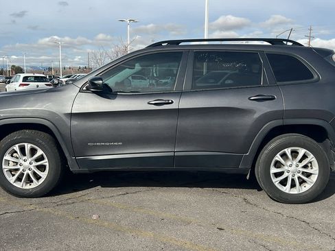 Used 2022 Jeep Cherokee Latitude Lux image 8