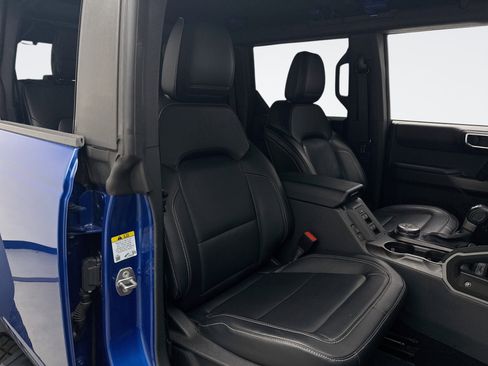 Used 2021 Ford Bronco First Edition AWD/4WD image 17