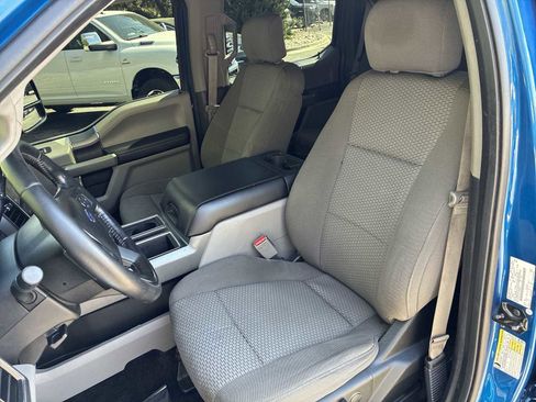 Used 2017 Ford F150 XLT w/ Equipment Group 302A Luxury AWD/4WD image 12