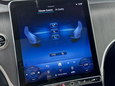 Used 2026 Mercedes-Benz GLC 300 image 16