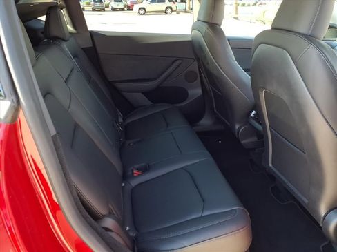 Used 2023 Tesla Model Y Long Range image 22