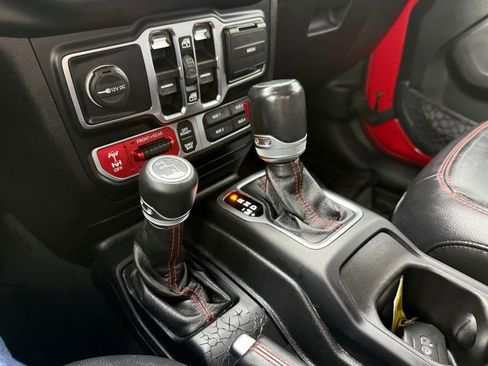 Used 2020 Jeep Gladiator Rubicon AWD/4WD image 20
