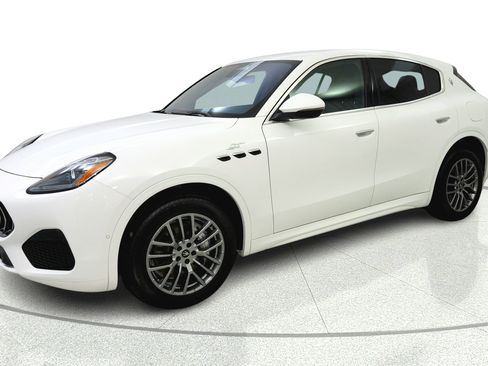 Used 2023 Maserati Grecale GT AWD/4WD image 3