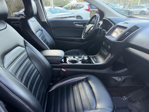 Used 2019 Ford Edge SEL w/ Equipment Group 201A image 9