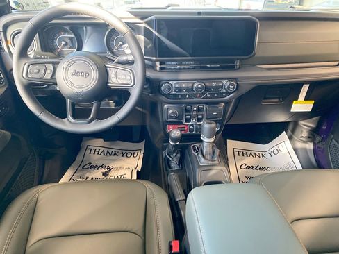 New 2026 Jeep Gladiator Mojave image 7