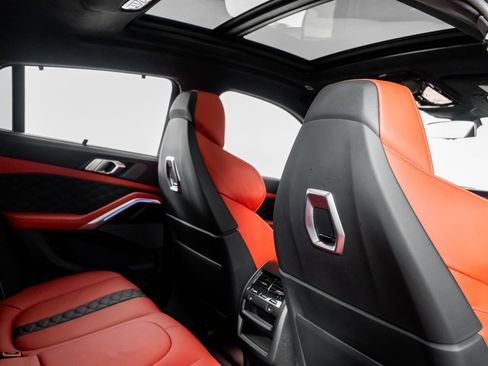 Used 2025 BMW X6 M Competition image 54
