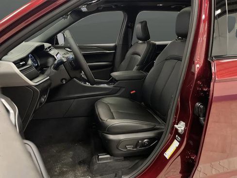 New 2026 Jeep Grand Cherokee L Limited image 4